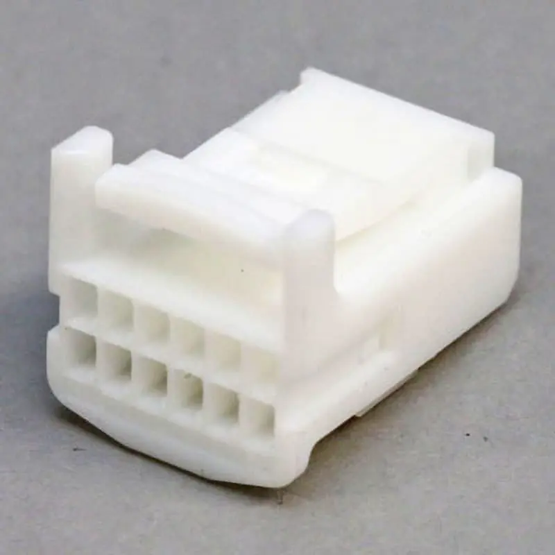 Housing 1318774-1 / 90980-12183, 12 Pos